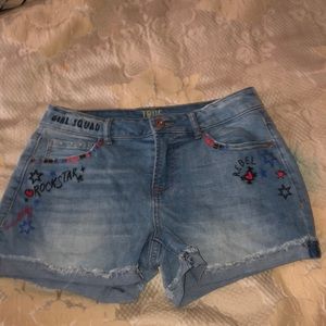 True craft shorts